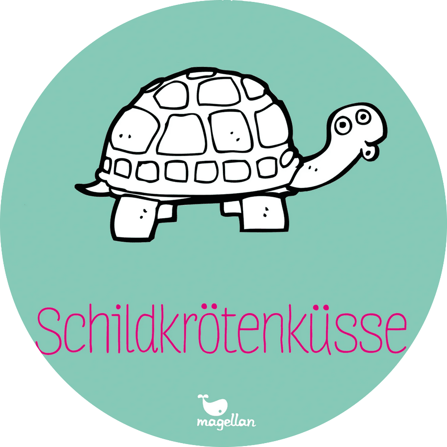 Türkiser Kreis mit einer Zeichnung einer Schildkröte mit einem Kussmund in der Mitte. Darunter steht „Schildkrötenküsse".